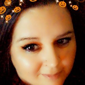 Meet your Posher, Sherrina